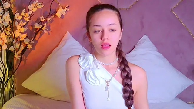 Snapshot of STELLA_RICH chatting on October 11, 2025, 8:32 pm STELLA RICH online show from October 11, 2025, 8:32 pm