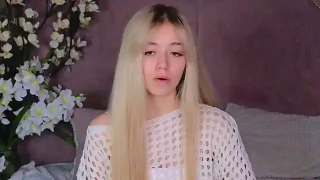 STELLA RICH online show from March 3, 2025, 1:17 am
