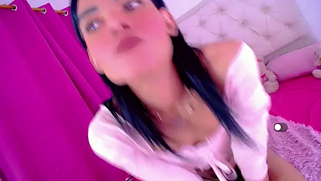 Theylor Rouse online show from July 25, 2026, 7:38 am