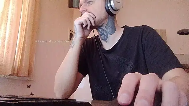 HappyZebra13 online show from March 7, 2025, 8:34 am