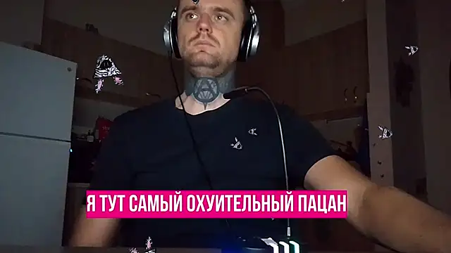 HappyZebra13 online show from January 17, 2025, 9:39 pm