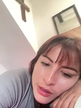 Liah ferrer online show from April 28, 2026, 8:02 pm