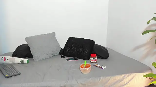 Snapshot of Liah_ferrer chatting on November 1, 2025, 2:22 pm Liah ferrer online show from November 1, 2025, 2:22 pm