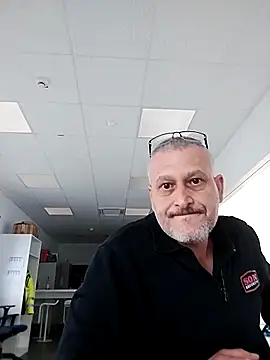 Snapshot of Husoban chatting on October 28, 2025, 10:03 am Husoban online show from October 28, 2025, 10:03 am