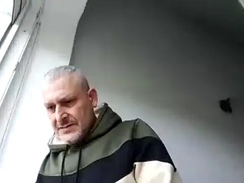 Snapshot of Husoban chatting on November 3, 2025, 12:09 pm Husoban online show from November 3, 2025, 12:09 pm