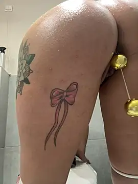 Snapshot of Jenaki31 chatting on March 21, 2025, 8:08 pm Jenaki31 online show from March 21, 2025, 8:08 pm