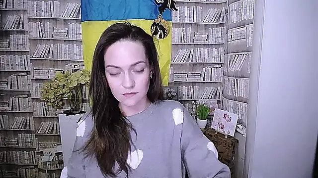 Snapshot of Lina_Star_S chatting on October 28, 2025, 8:35 am Lina Star S online show from October 28, 2025, 8:35 am