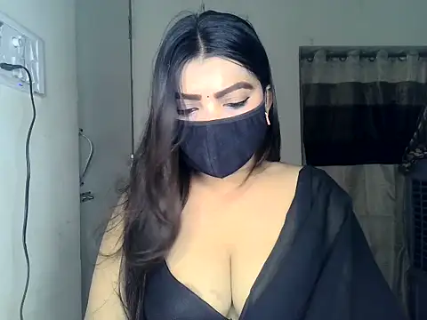 Snapshot of ishi_Beauty chatting on July 14, 2026, 5:23 am ishi Beauty online show from July 14, 2026, 5:23 am