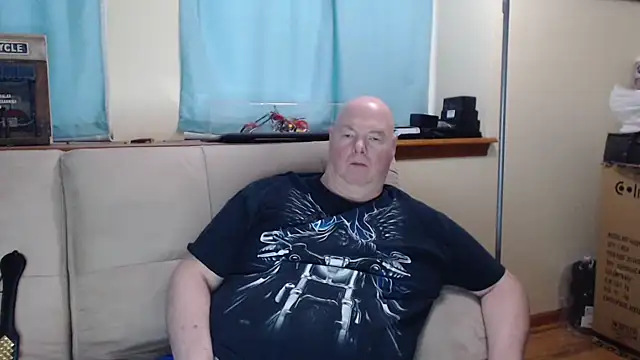 harley99574 online show from November 26, 2025, 1:11 pm