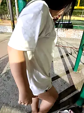 Snapshot of KathaDanger chatting on October 7, 2025, 3:29 am KathaDanger online show from October 7, 2025, 3:29 am