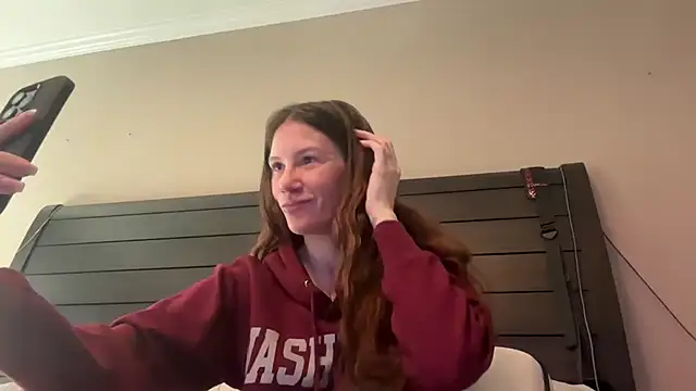 Snapshot of yourstrulylivy69 chatting on January 28, 2025, 2:42 pm yourstrulylivy69 online show from January 28, 2025, 2:42 pm