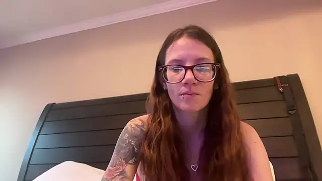 Snapshot of yourstrulylivy69 chatting on February 22, 2025, 1:24 pm yourstrulylivy69 online show from February 22, 2025, 1:24 pm