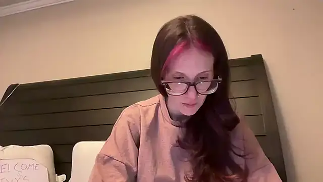 Snapshot of yourstrulylivy69 chatting on March 7, 2025, 12:37 am yourstrulylivy69 online show from March 7, 2025, 12:37 am