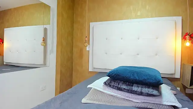 Milaspetite online show from March 20, 2026, 9:05 pm