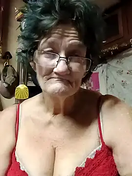 Snapshot of SlickedDryr chatting on December 16, 2024, 9:57 am SlickedDryr online show from December 16, 2024, 9:57 am