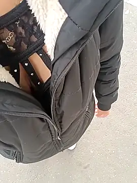 sasi luna online show from September 28, 2025, 1:07 pm