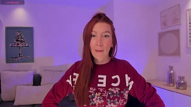 MiaFarrell  online show from October 5, 2025, 11:23 am