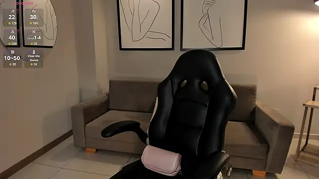 MiaFarrell  online show from September 26, 2025, 6:26 pm