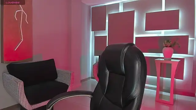 BellaCarteer  online show from November 28, 2025, 12:05 pm