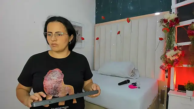 africa holmes online show from April 21, 2026, 2:03 am