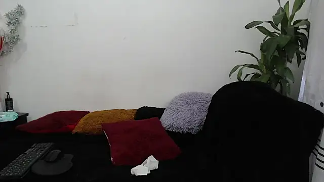 Snapshot of hannaashyel_12 chatting on December 20, 2024, 12:27 pm hannaashyel 12 online show from December 20, 2024, 12:27 pm