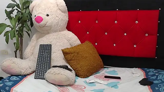 Snapshot of hannaashyel_12 chatting on January 11, 2025, 7:05 pm hannaashyel 12 online show from January 11, 2025, 7:05 pm