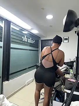 Snapshot of Naticol1 chatting on November 2, 2025, 6:24 pm Naticol1 online show from November 2, 2025, 6:24 pm