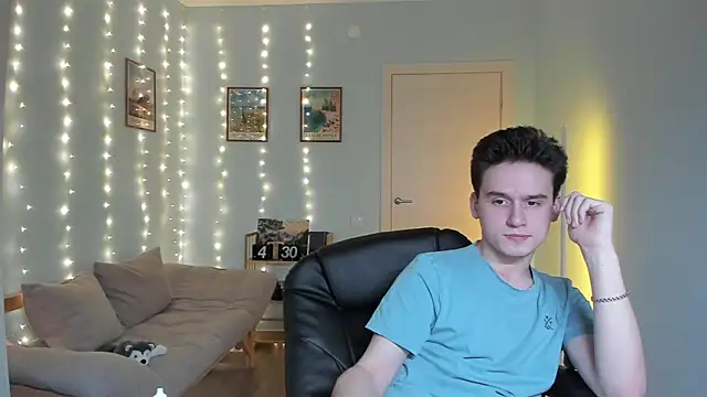 Snapshot of Scooby_k chatting on December 29, 2024, 2:31 pm Scooby k online show from December 29, 2024, 2:31 pm