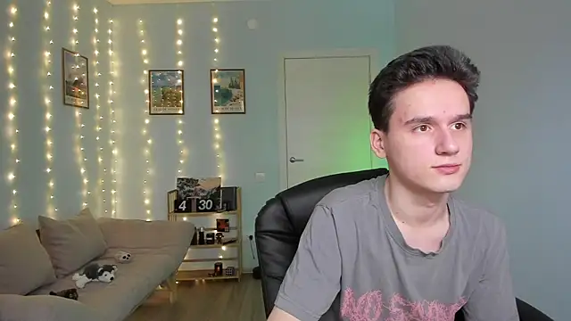 Snapshot of Scooby_k chatting on December 21, 2024, 9:23 am Scooby k online show from December 21, 2024, 9:23 am