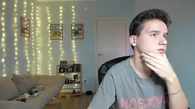 Snapshot of Scooby_k chatting on December 21, 2024, 6:19 am Scooby k online show from December 21, 2024, 6:19 am