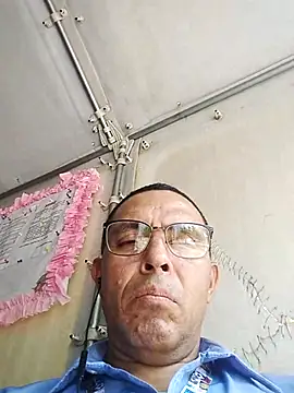 Alex011277 online show from October 3, 2025, 3:57 pm