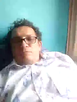 Snapshot of Bombi22 chatting on February 9, 2025, 6:47 pm Bombi22 online show from February 9, 2025, 6:47 pm