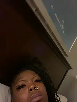 princessdiorr online show from December 13, 2024, 9:57 am