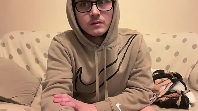 sissy brit online show from December 13, 2024, 10:08 am