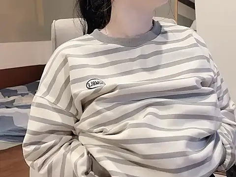 Eva-Public online show from February 20, 2025, 7:19 pm