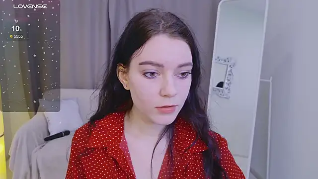 Lana  Cute  online show from March 3, 2025, 2:49 pm