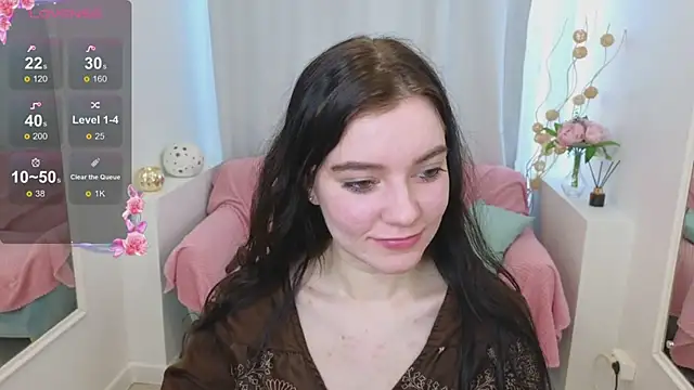 Lana  Cute  online show from February 21, 2025, 11:01 am