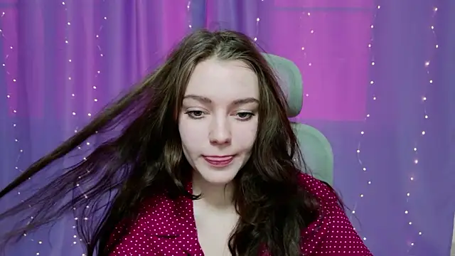 Lana  Cute  online show from March 6, 2026, 2:34 pm