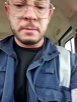 jourdinio13 online show from January 23, 2025, 9:18 am