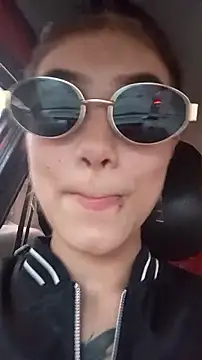 Snapshot of thamygomezz chatting on October 6, 2025, 9:59 pm thamygomezz online show from October 6, 2025, 9:59 pm