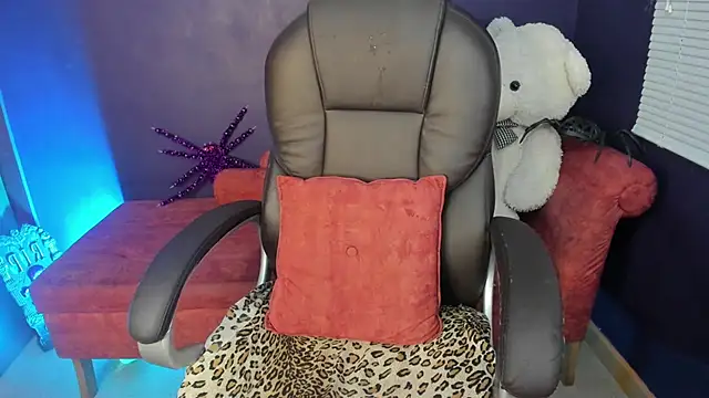 Snapshot of milufontier chatting on October 22, 2025, 11:25 pm milufontier online show from October 22, 2025, 11:25 pm