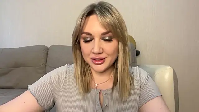 VickyLove047 online show from May 26, 2026, 8:45 am