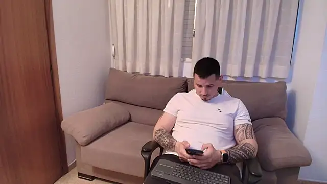 Snapshot of Geishastudios chatting on March 4, 2026, 8:11 am Geishastudios online show from March 4, 2026, 8:11 am