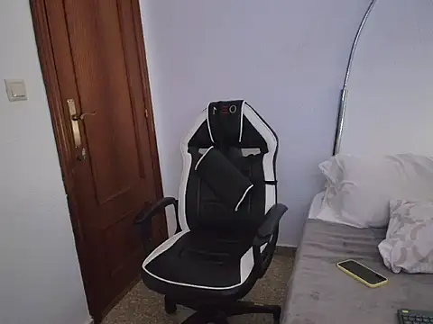 Snapshot of Geishastudios chatting on October 6, 2025, 9:10 am Geishastudios online show from October 6, 2025, 9:10 am