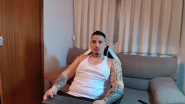 Snapshot of Geishastudios chatting on January 18, 2026, 9:24 am Geishastudios online show from January 18, 2026, 9:24 am