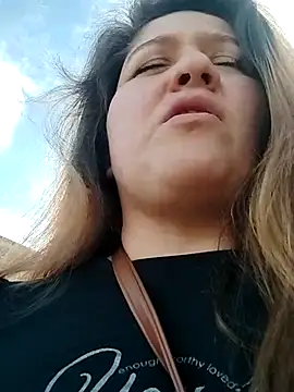 Snapshot of sexxxydaphne chatting on March 17, 2025, 9:35 pm sexxxydaphne online show from March 17, 2025, 9:35 pm