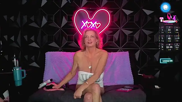 anastasiaxxx72 online show from April 5, 2026, 2:18 am