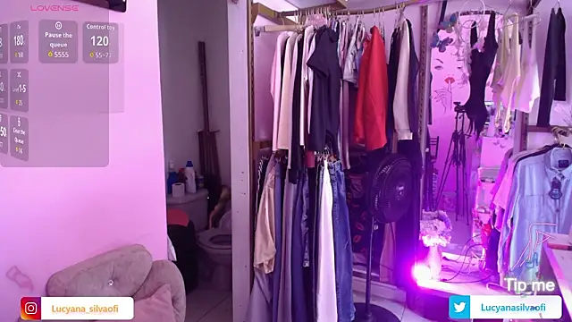 LucyanaSilva online show from March 4, 2026, 3:09 pm