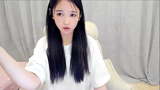 Snapshot of CN-Babycat chatting on October 10, 2025, 1:34 pm CN-Babycat online show from October 10, 2025, 1:34 pm