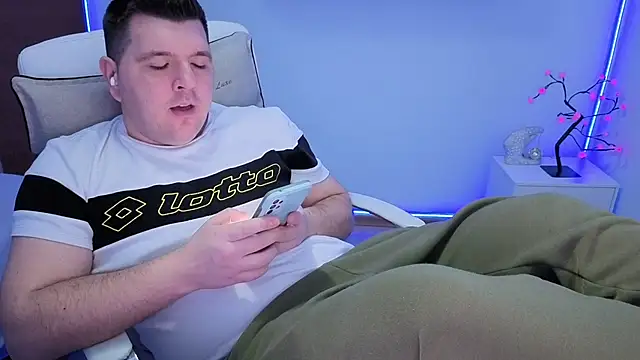 JasonJacks online show from December 20, 2025, 3:42 am